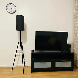 https://well-preserved-cozy1br-flat-in-lcy-with-free-parking.brighton-hotels-england.com