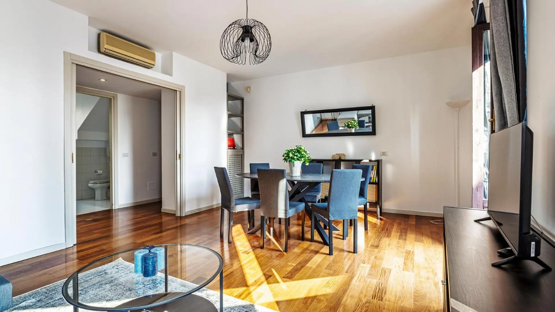 Elegant 2 Bedrooms Apartments Near Duomo Milan 0*,